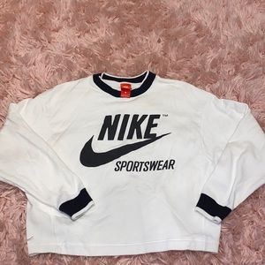 Nike sportswear sweater